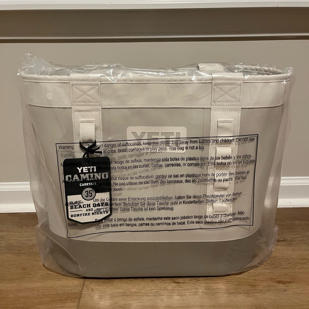 NEW Yeti Camino Carryall 35 Cape Taupe